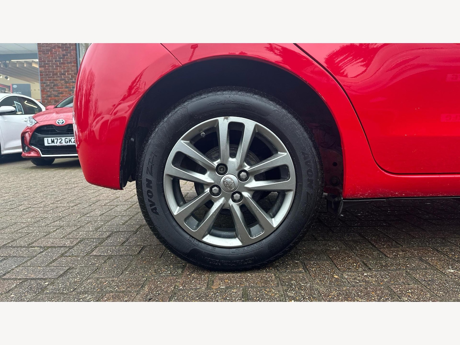 Used Toyota Yaris 2015 for sale - 77695809: Photo 20