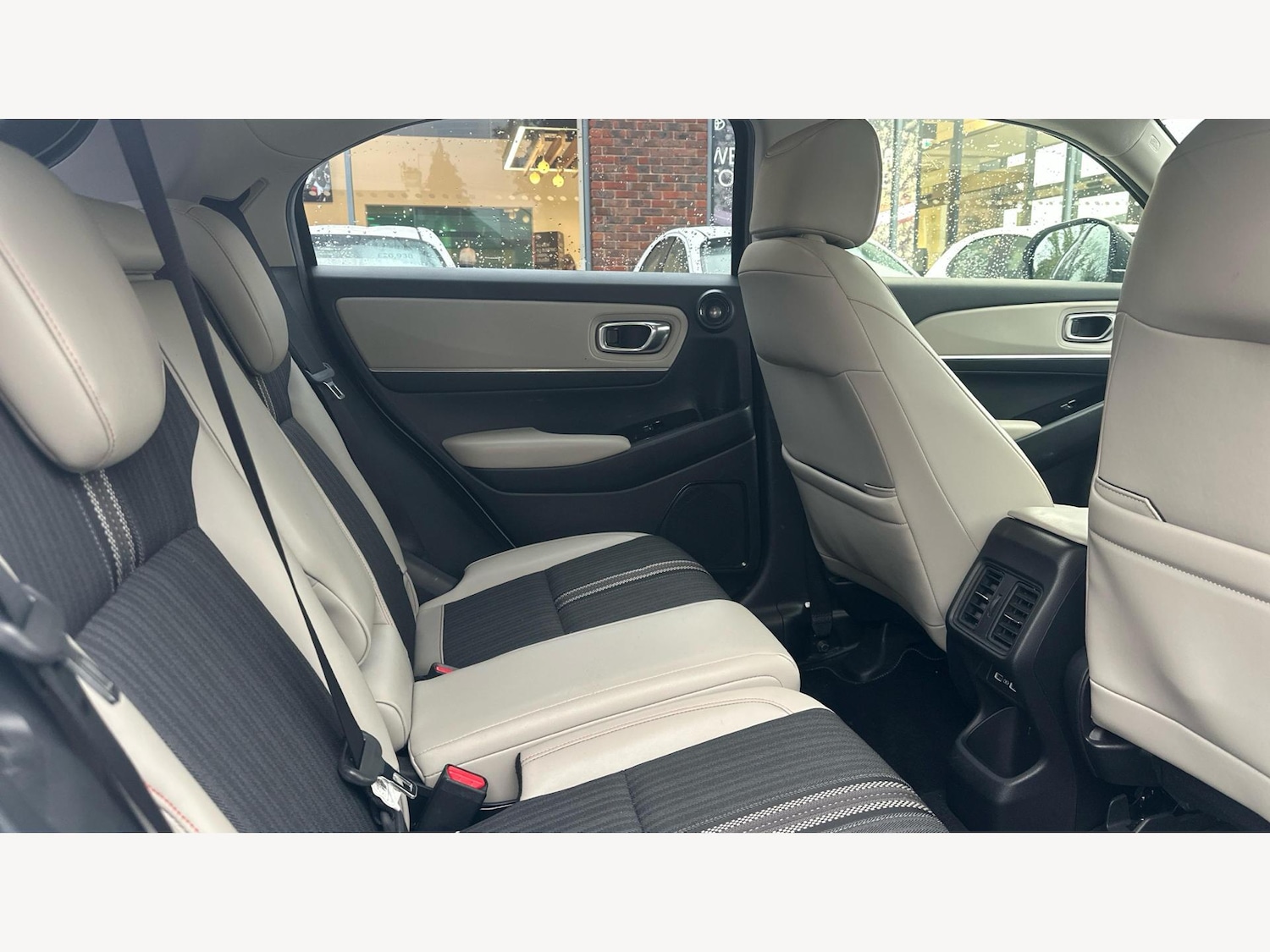 Used Honda HR-V 2022 for sale - 77425100: Photo 14