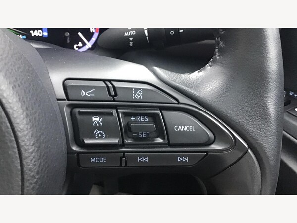 Used Toyota Yaris Cross 2022 for sale - 76270352: Photo 24