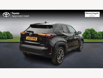 Used Toyota Yaris Cross 2022 for sale - 76270352: Photo 2