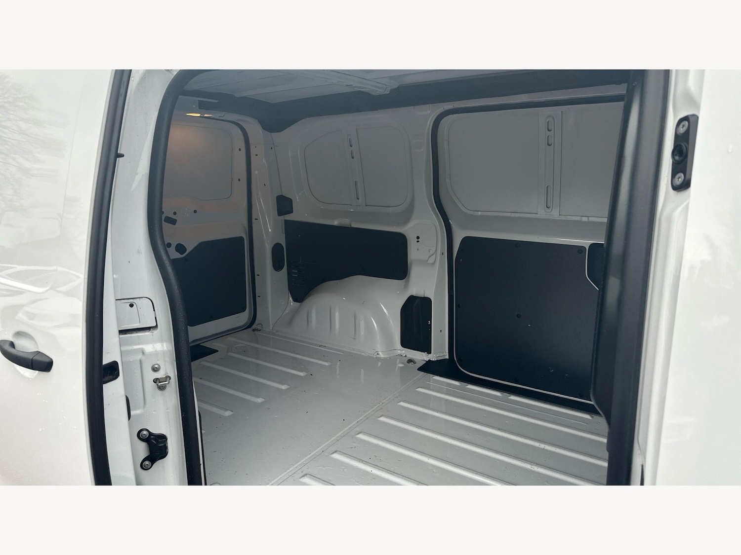 Used Toyota ProAce 2023 for sale - 77626245: Photo 14