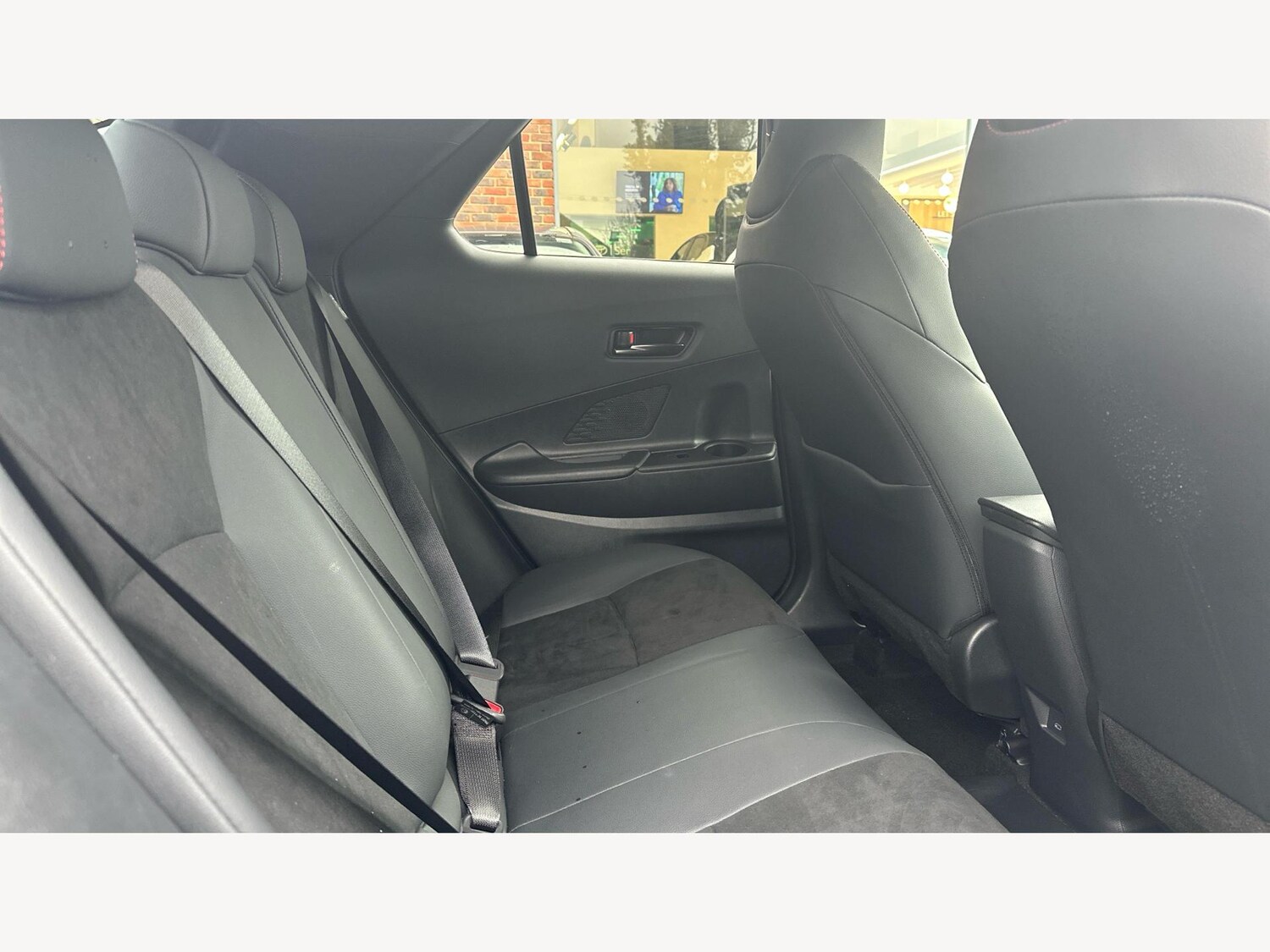 Used Toyota C-HR for sale - 76571997: Photo 14