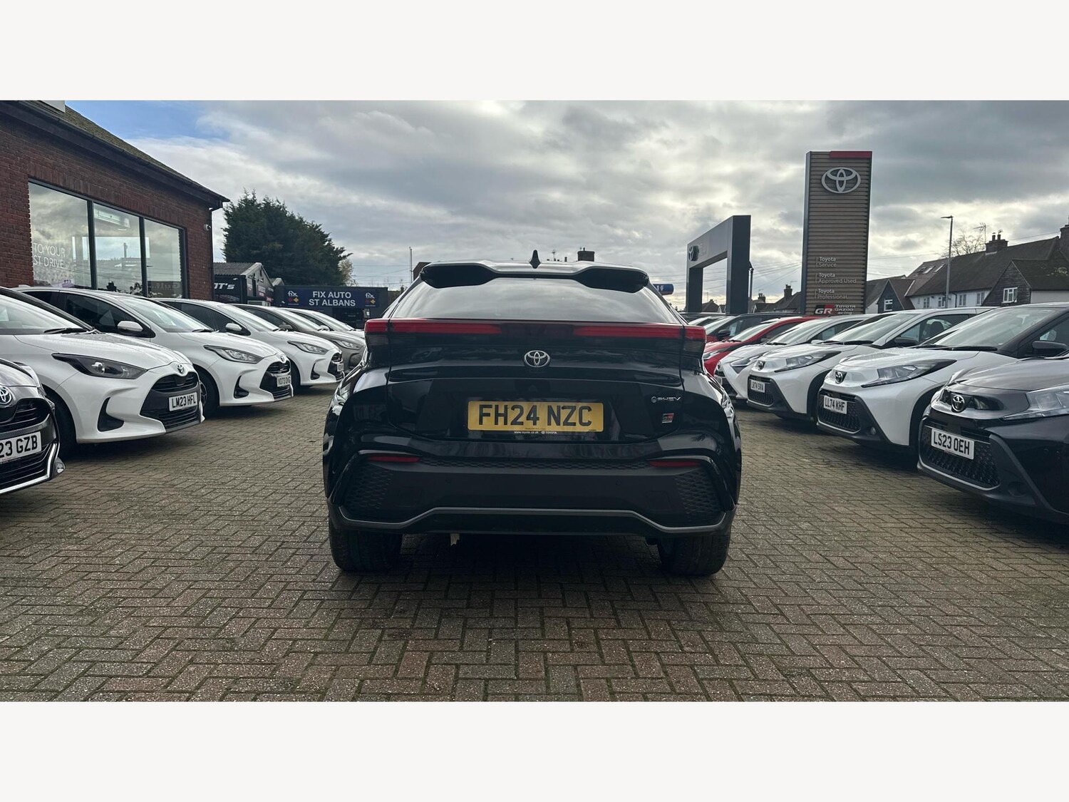 Used Toyota C-HR for sale - 76571997: Photo 21