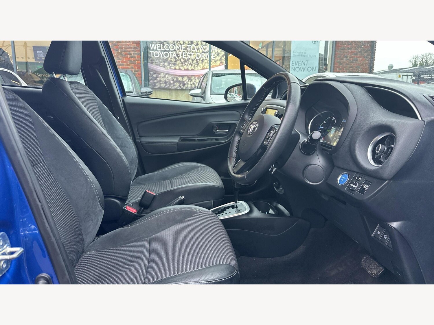 Used Toyota Yaris 2018 for sale - 77468682: Photo 13