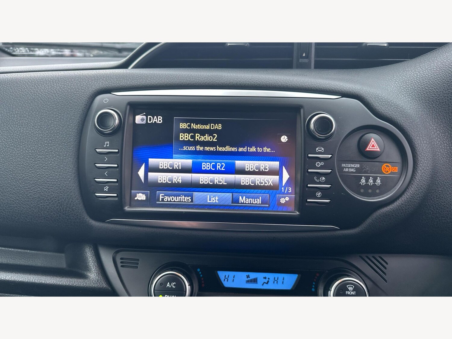 Used Toyota Yaris 2018 for sale - 77468682: Photo 25