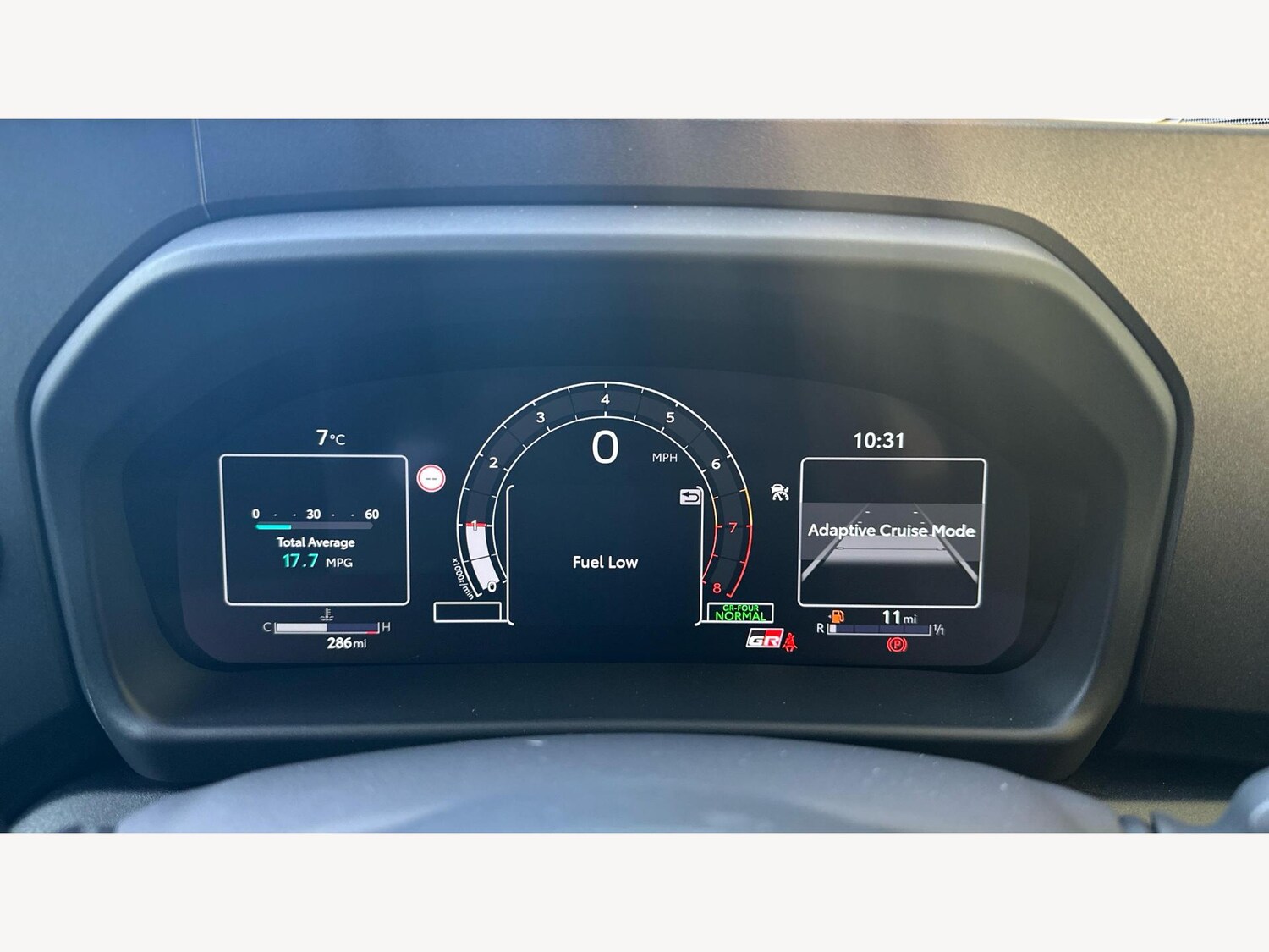 Used Toyota Yaris 2024 for sale - 77214965: Photo 11