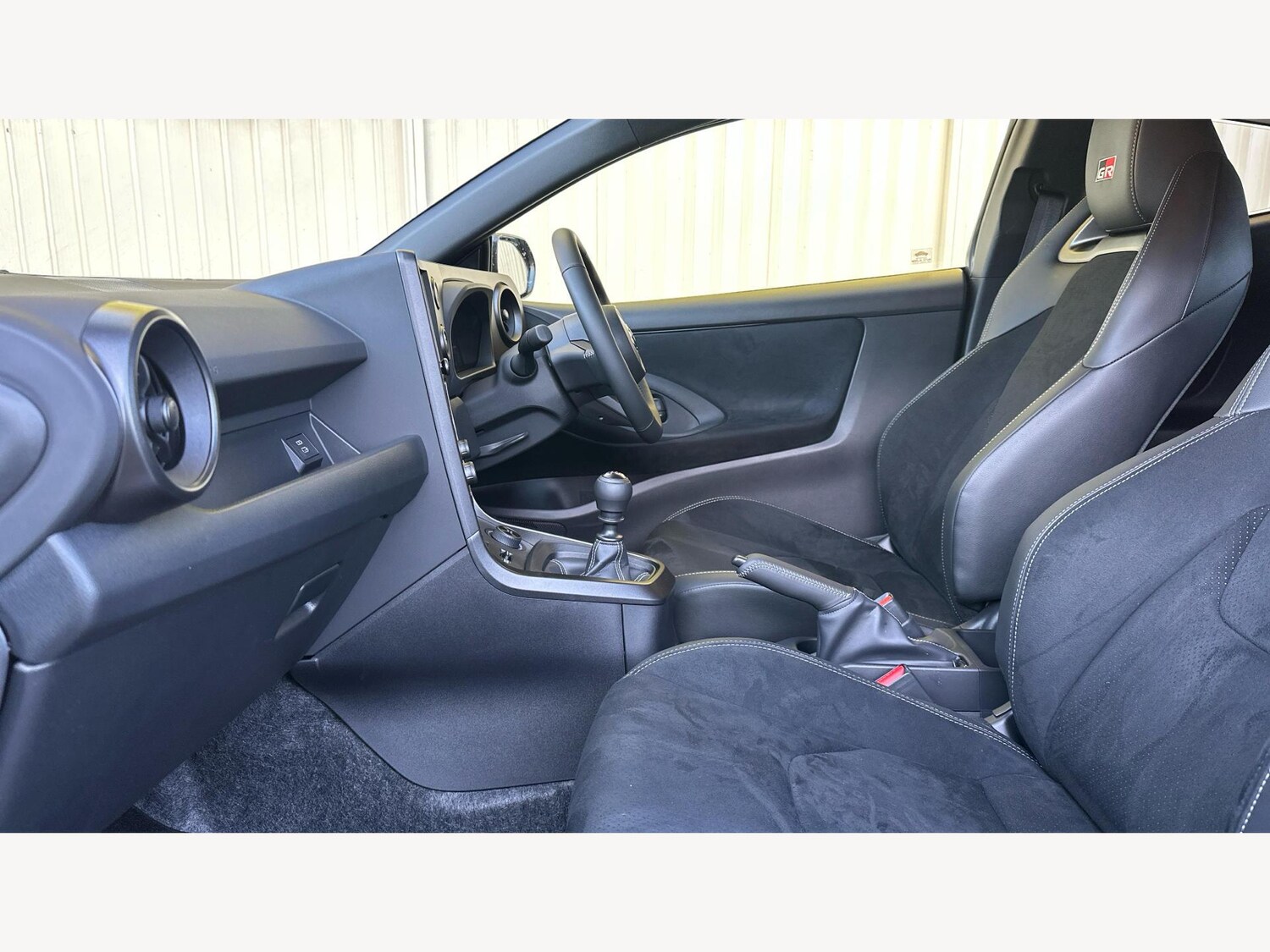 Used Toyota Yaris 2024 for sale - 77214965: Photo 12