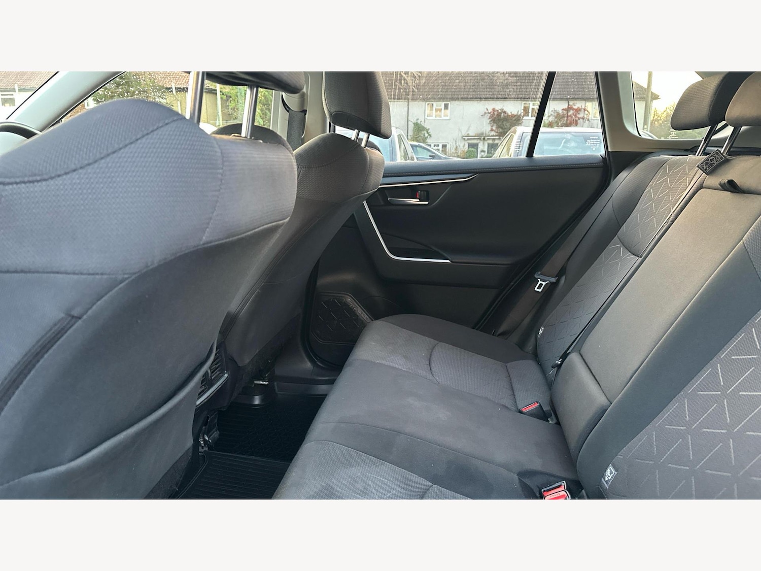 Used Toyota RAV4 2021 for sale - 76633182: Photo 15