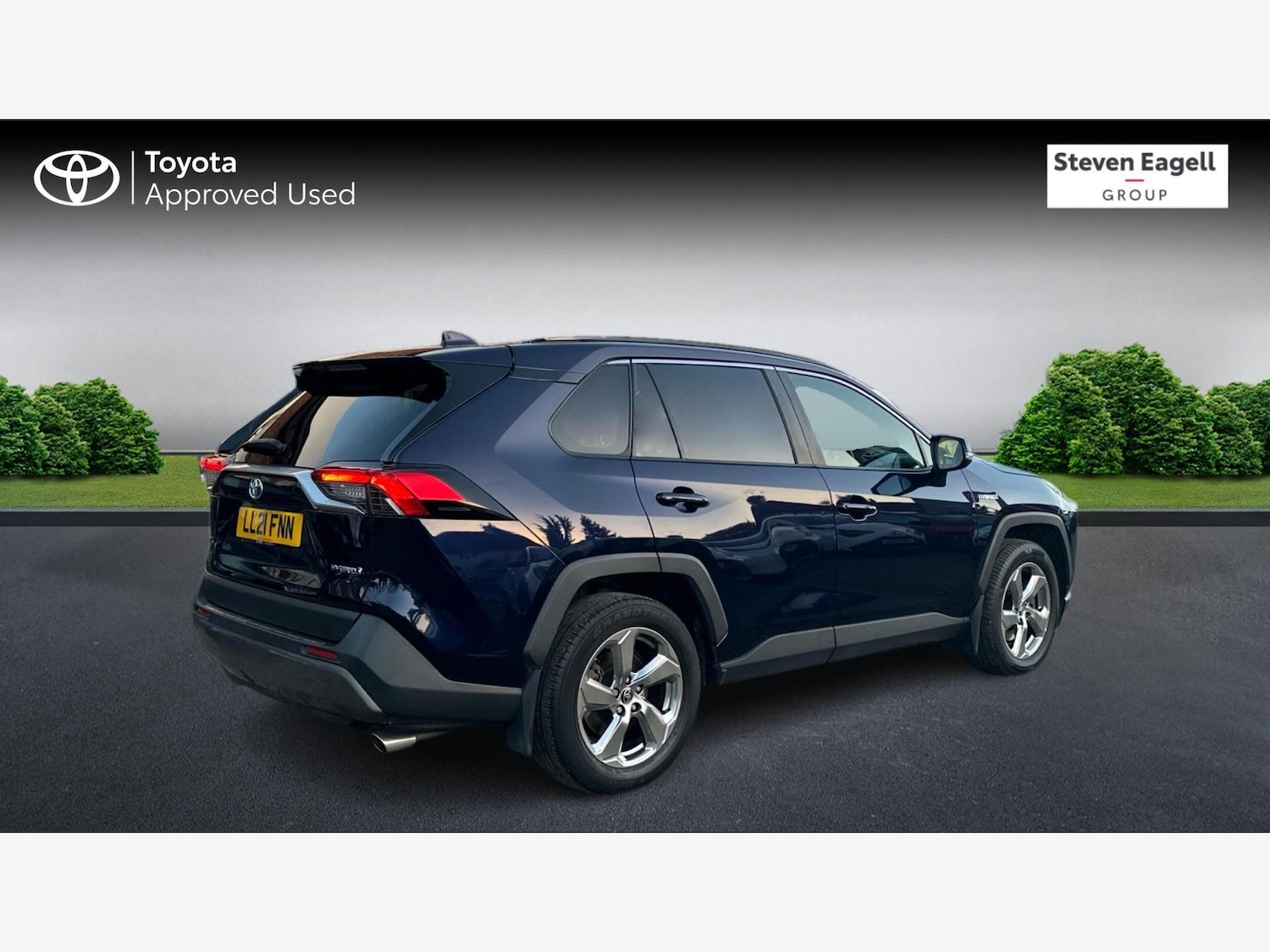 Used Toyota RAV4 2021 for sale - 76633182: Photo 2