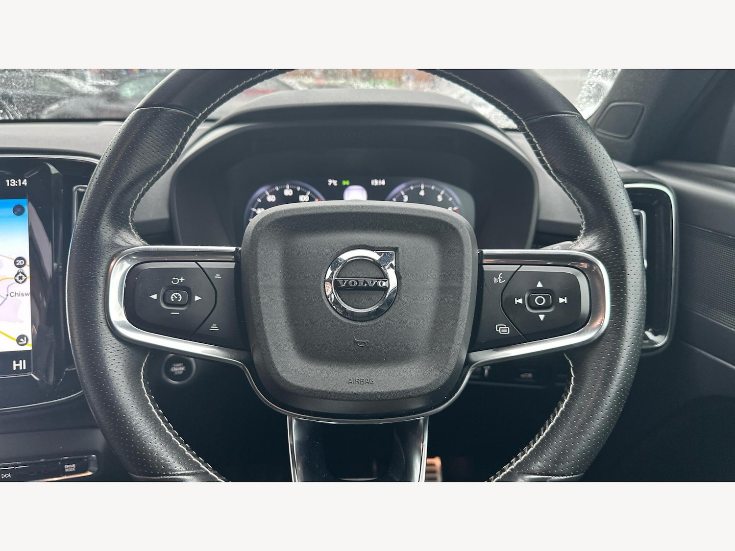 Used Volvo XC40 2021 for sale - 77469054: Photo 10