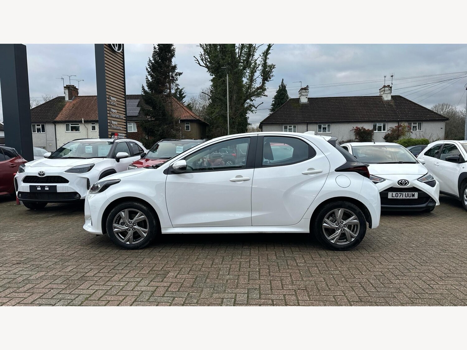 Used Toyota Yaris 2024 for sale - 77376650: Photo 19