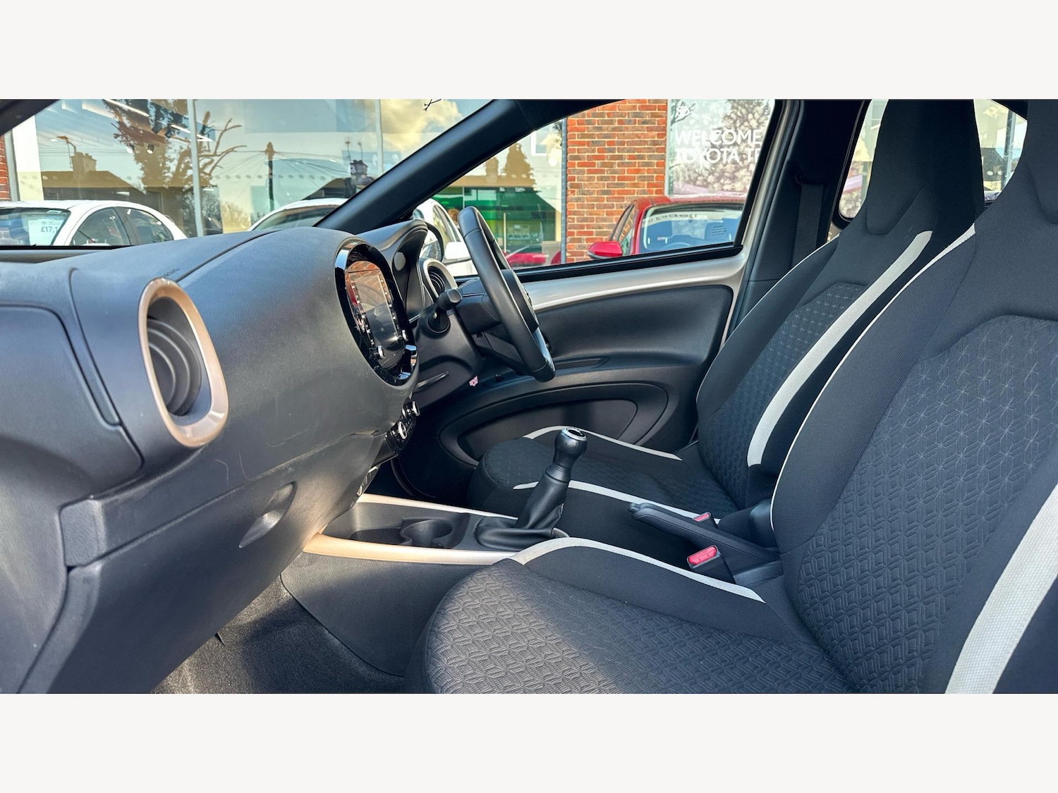 Used Toyota Aygo X 2023 for sale - 77109215: Photo 12