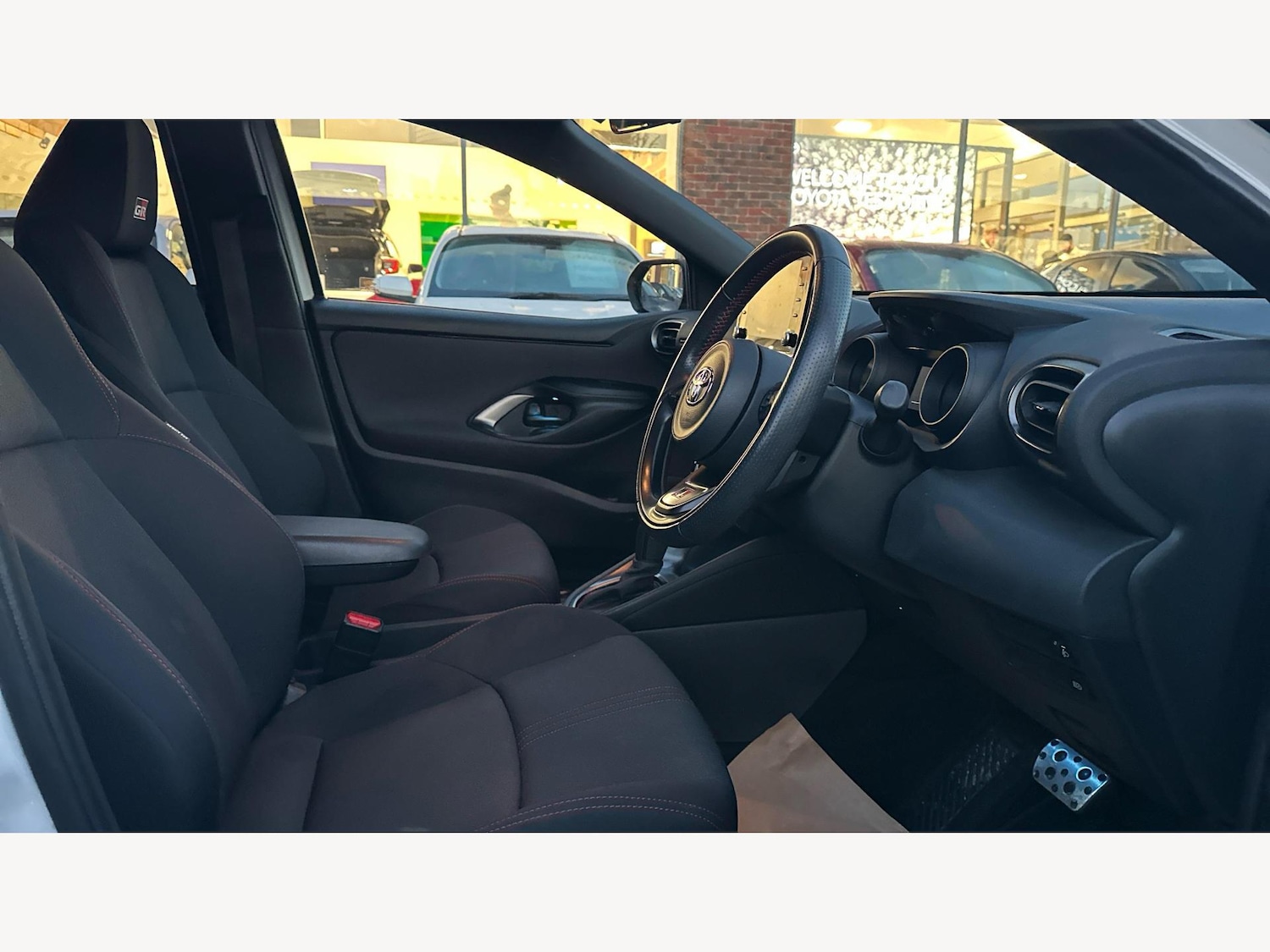 Used Toyota Yaris for sale - 77190775: Photo 13