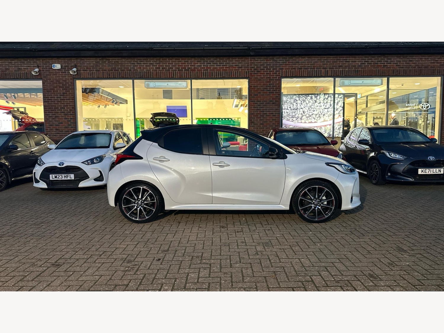 Used Toyota Yaris for sale - 77190775: Photo 18