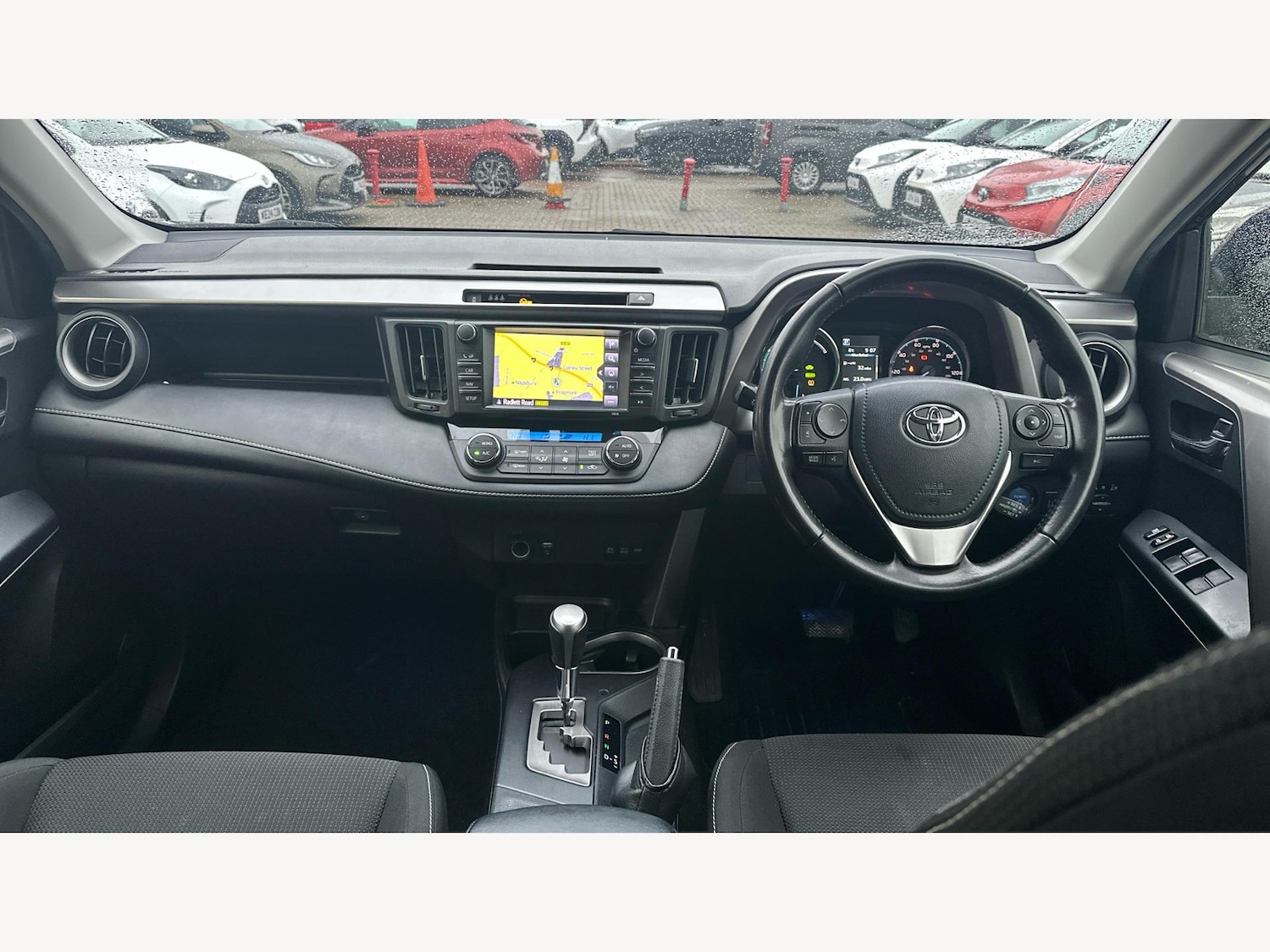 Used Toyota RAV4 2017 for sale - 77290745: Photo 7