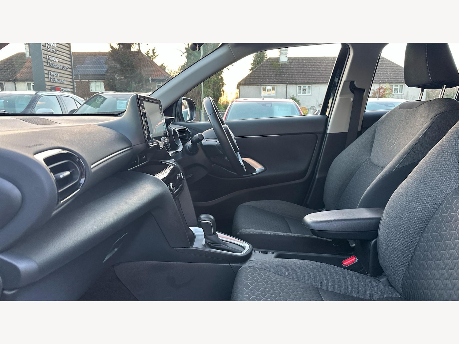 Used Toyota Yaris Cross for sale - 77229302: Photo 12