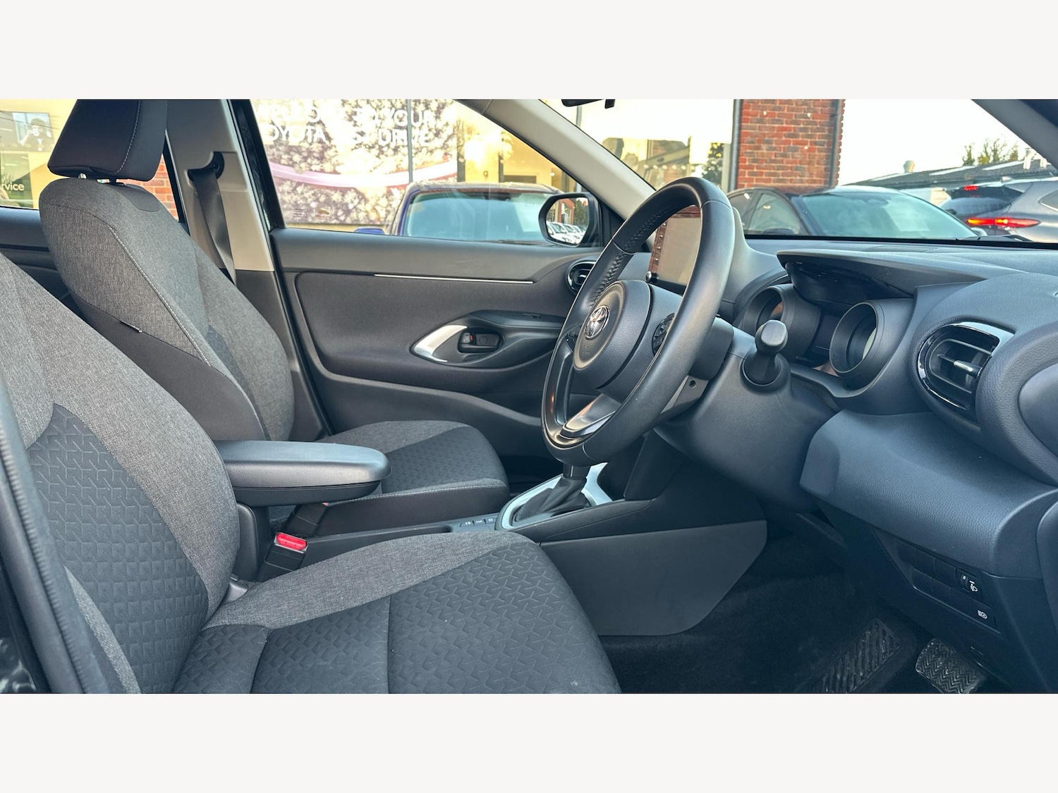 Used Toyota Yaris Cross for sale - 77229302: Photo 13