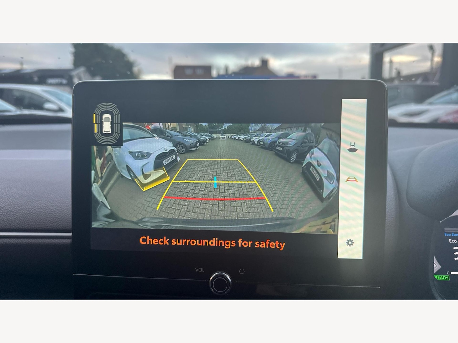 Used Toyota Yaris Cross 2024 for sale - 76644780: Photo 25