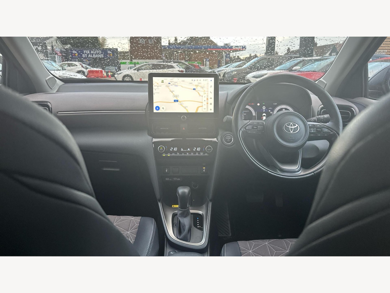 Used Toyota Yaris Cross 2024 for sale - 76644780: Photo 7