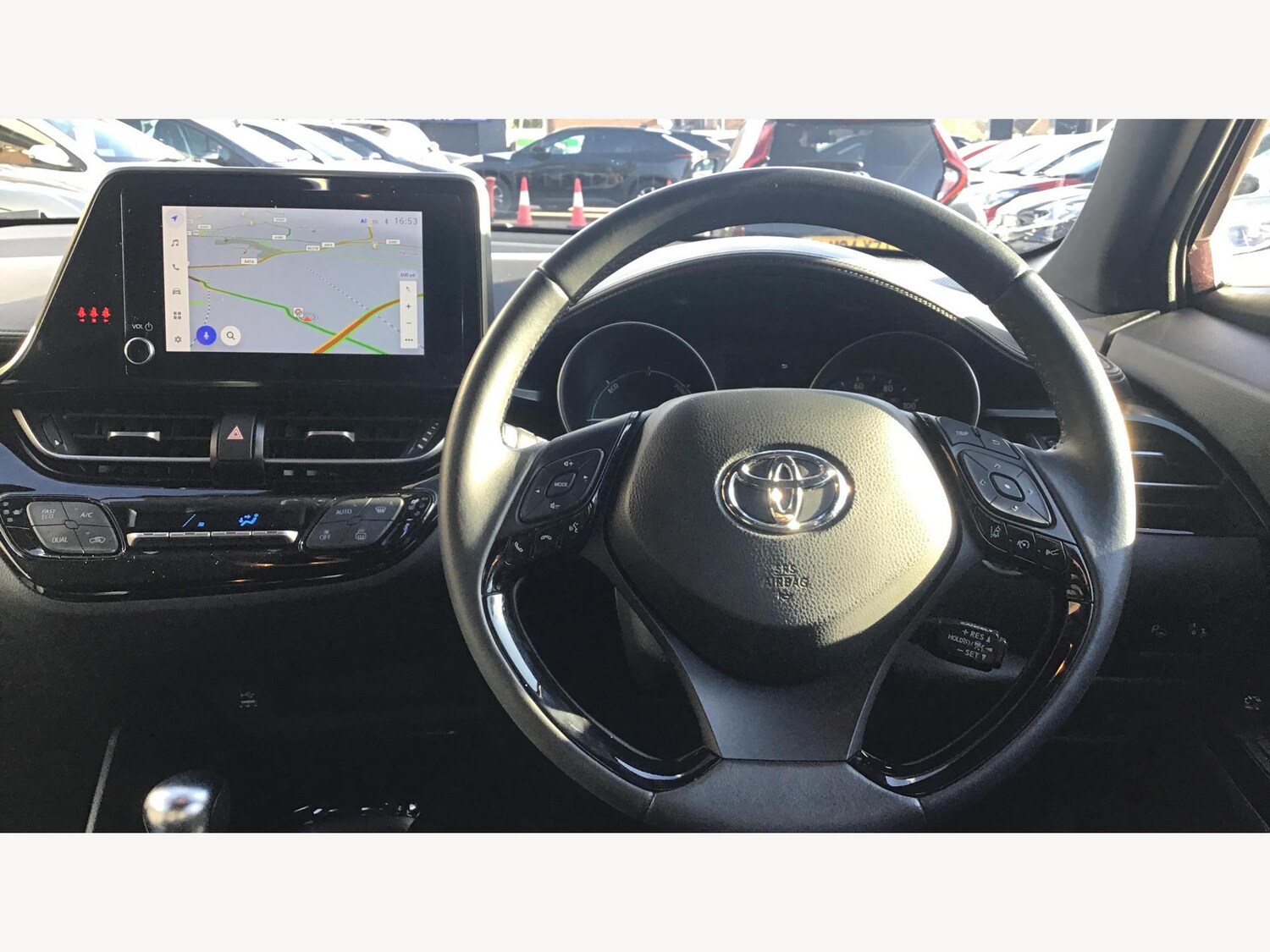 Used Toyota C-HR 2022 for sale - 76042200: Photo 10