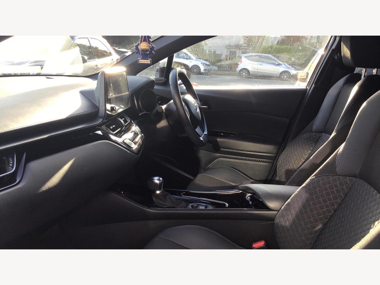 Used Toyota C-HR 2022 for sale - 76042200: Photo 12