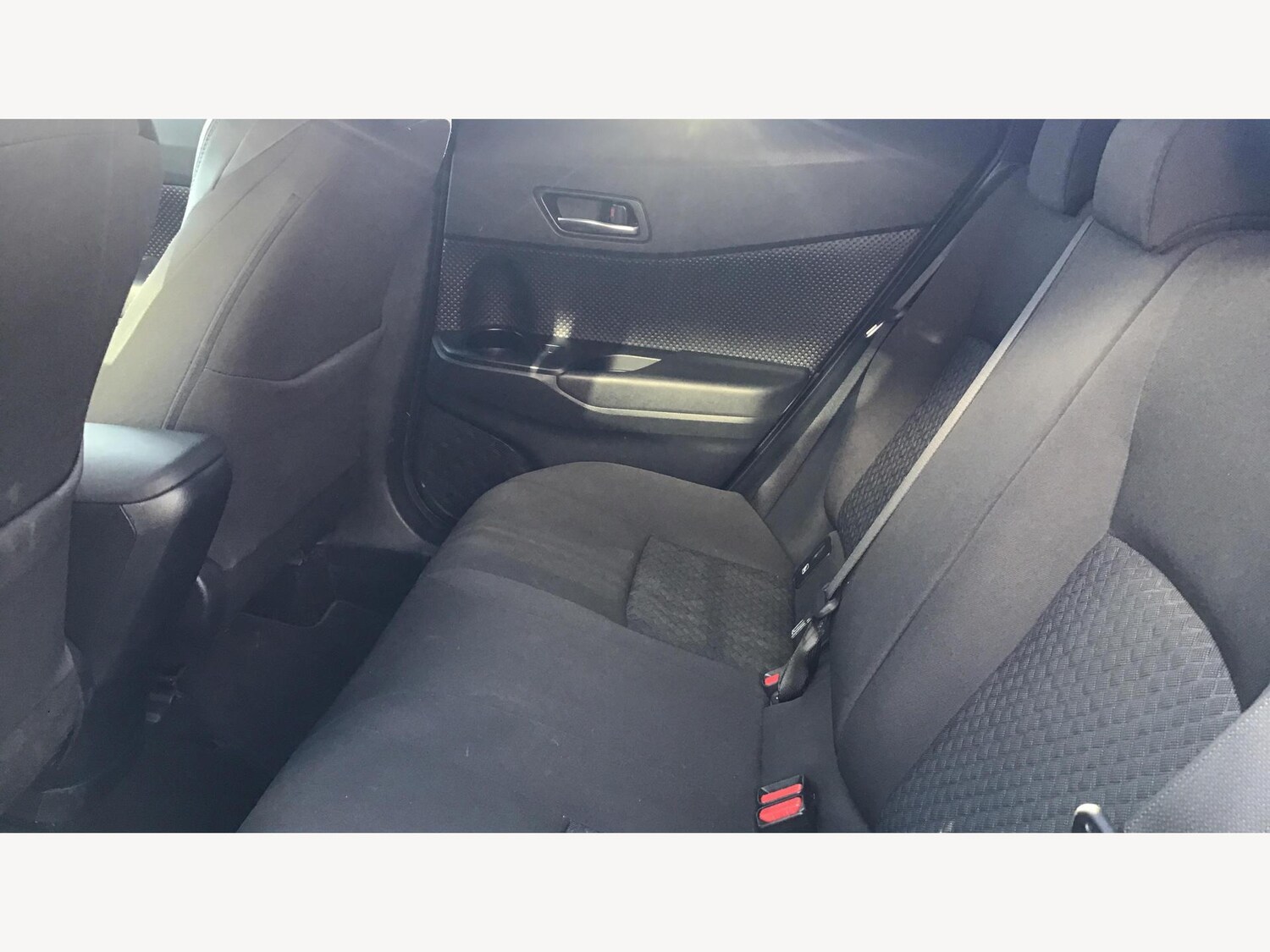 Used Toyota C-HR 2022 for sale - 76042200: Photo 15