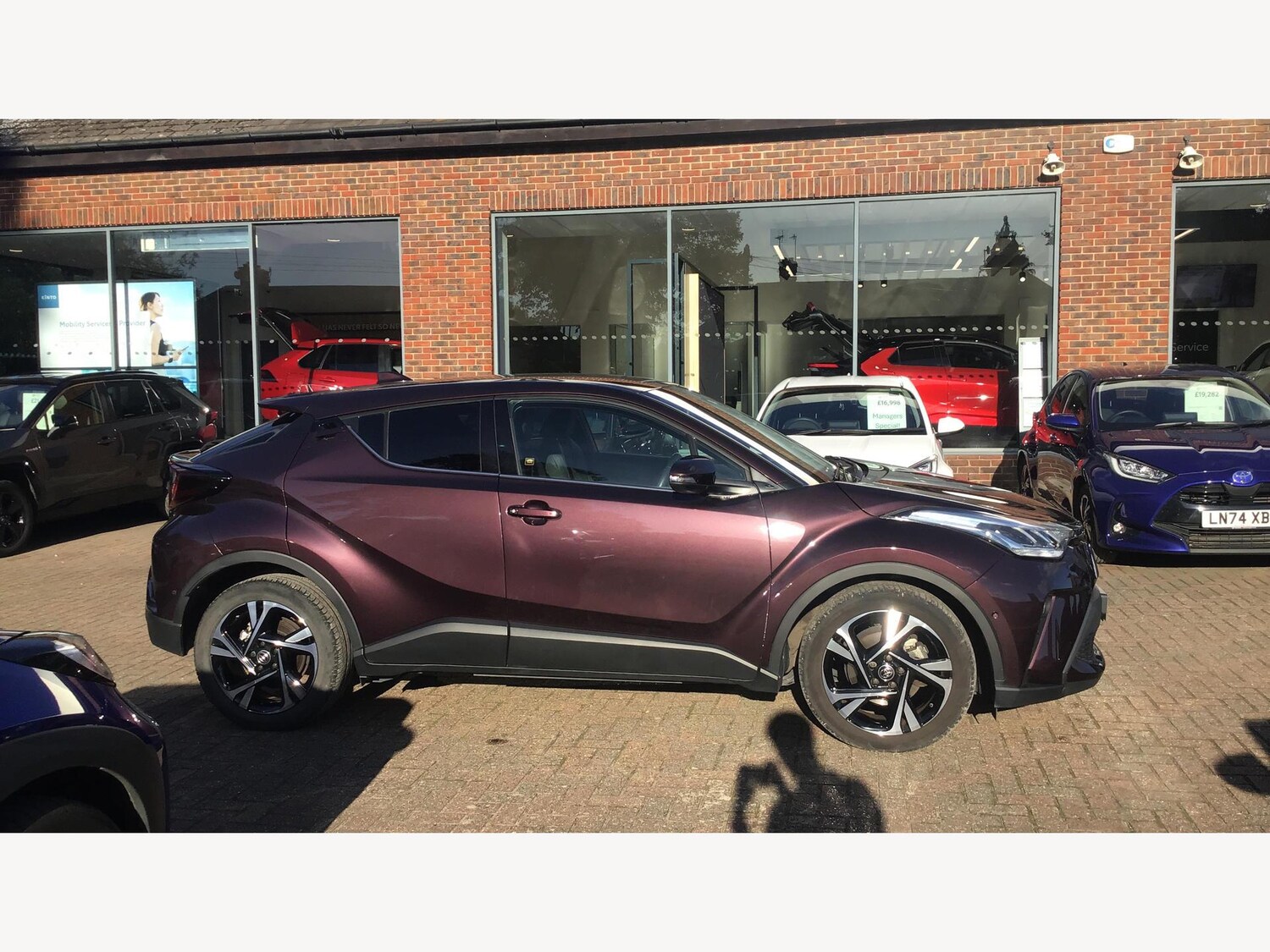 Used Toyota C-HR 2022 for sale - 76042200: Photo 18