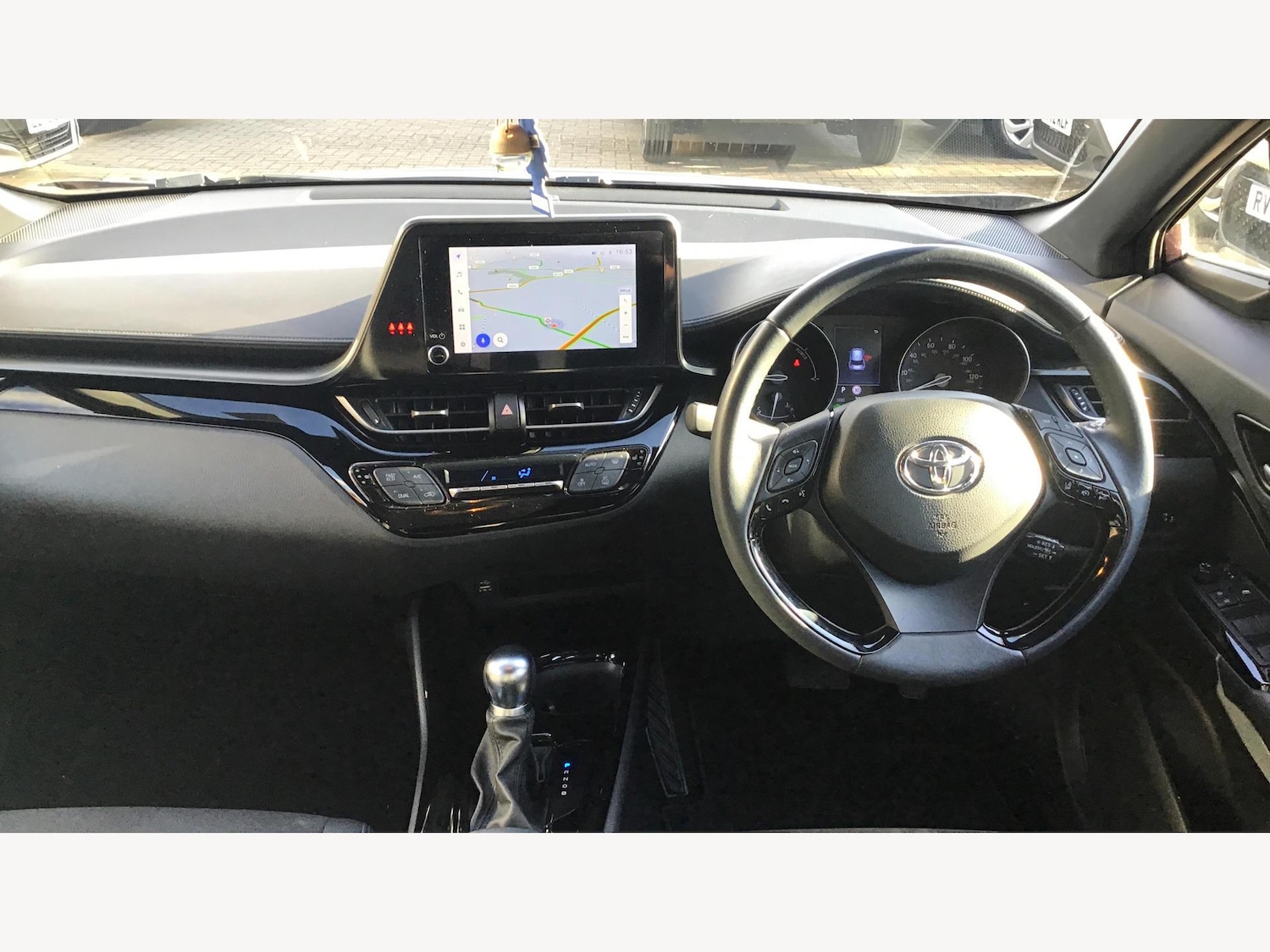 Used Toyota C-HR 2022 for sale - 76042200: Photo 7