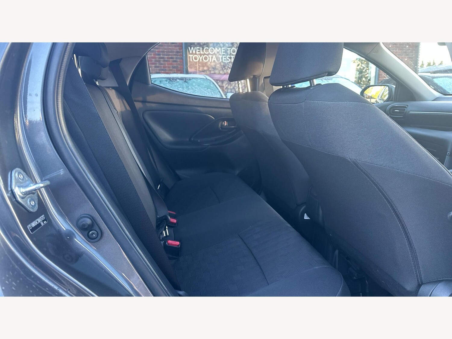 Used Toyota Yaris for sale - 77175551: Photo 14