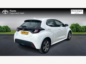Used Toyota Yaris 2024 for sale - 78842400: Photo