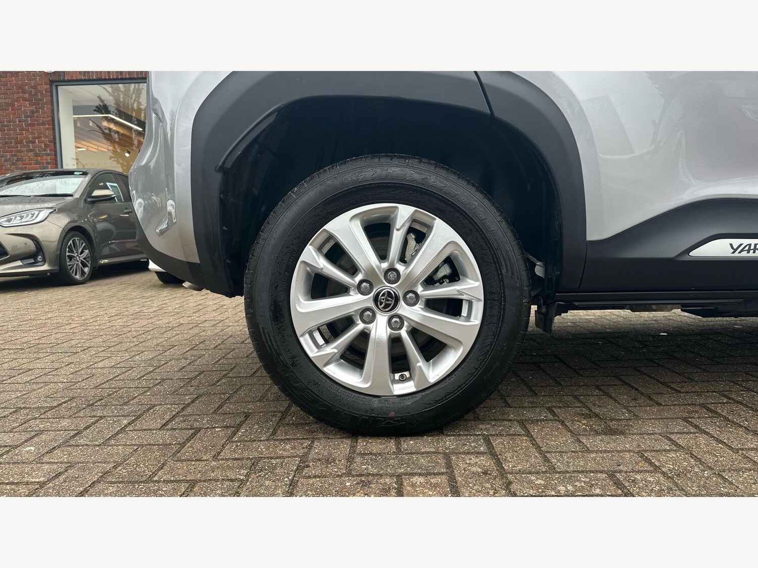 Used Toyota Yaris Cross 2024 for sale - 77330600: Photo 20