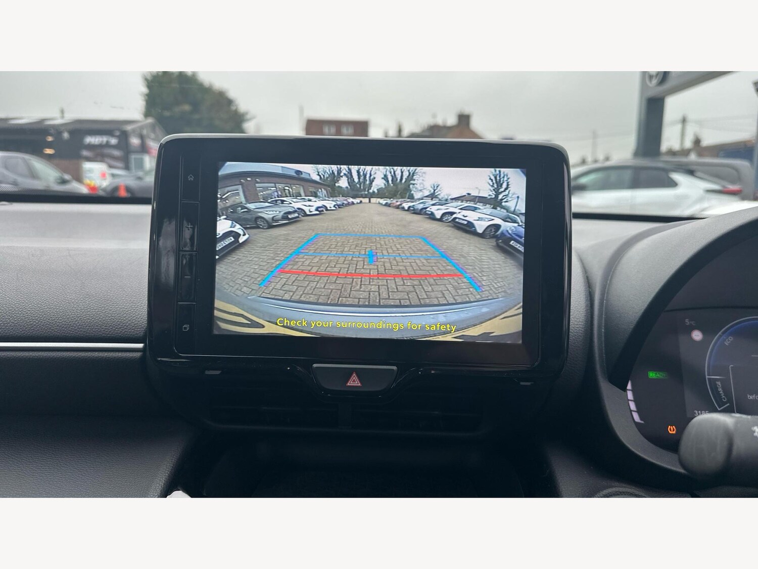 Used Toyota Yaris Cross 2024 for sale - 77330600: Photo 26