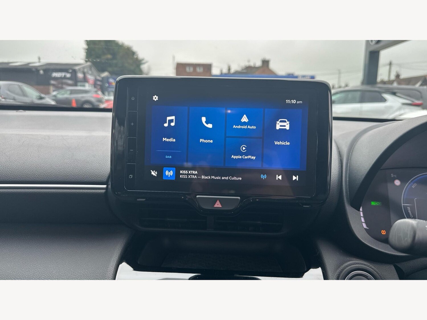 Used Toyota Yaris Cross 2024 for sale - 77330600: Photo 9