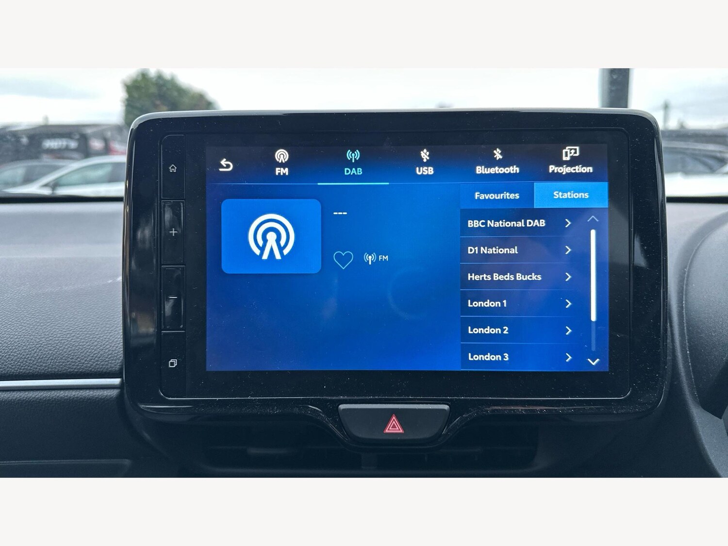 Used Toyota Yaris for sale - 77497095: Photo 25