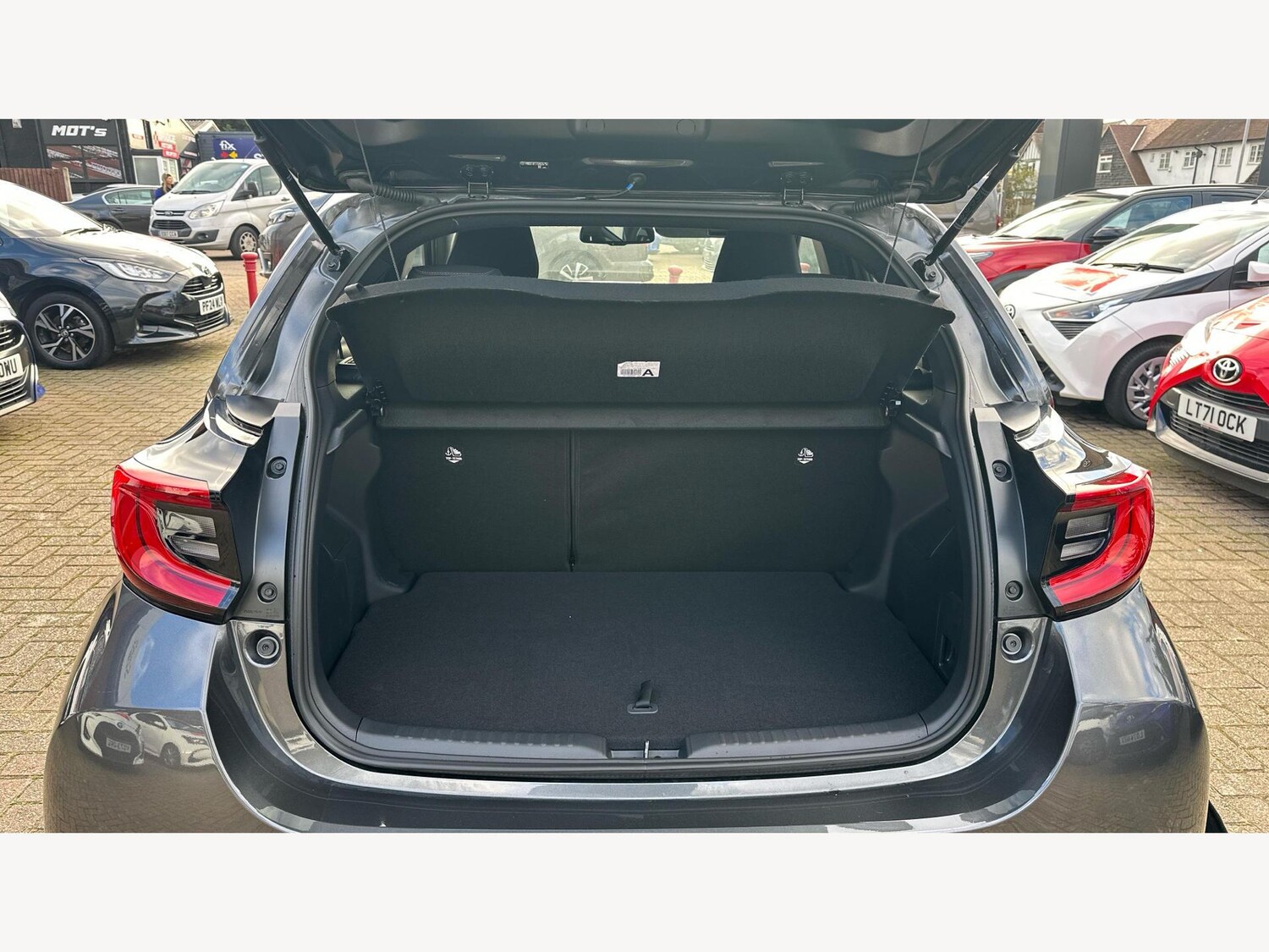 Used Toyota Yaris 2025 for sale - 77066445: Photo 16