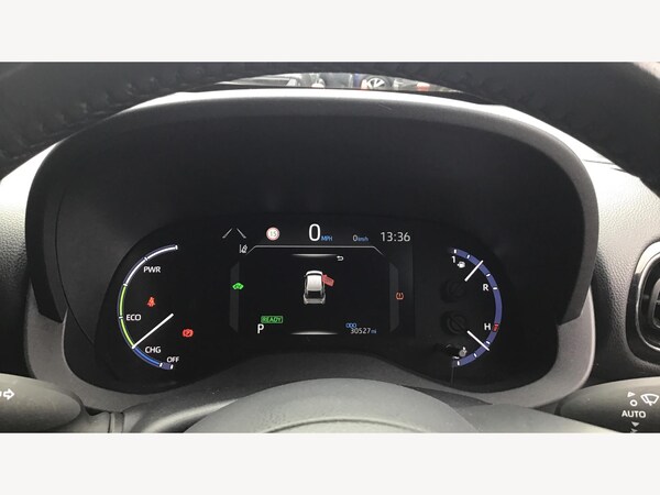 Used Toyota Yaris Cross 2022 for sale - 76337866: Photo 11