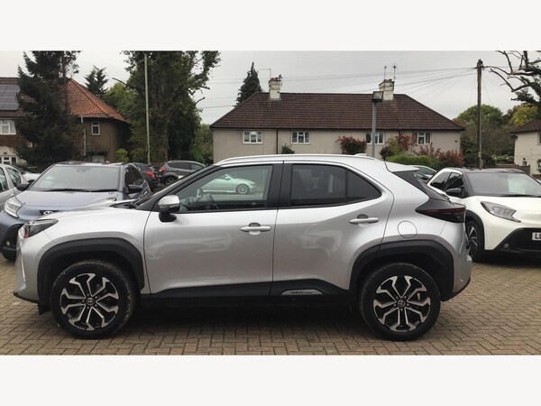 Used Toyota Yaris Cross 2022 for sale - 76337866: Photo 19