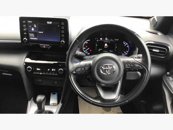 Used Toyota Yaris Cross 2022 for sale - 76337866: Photo 8