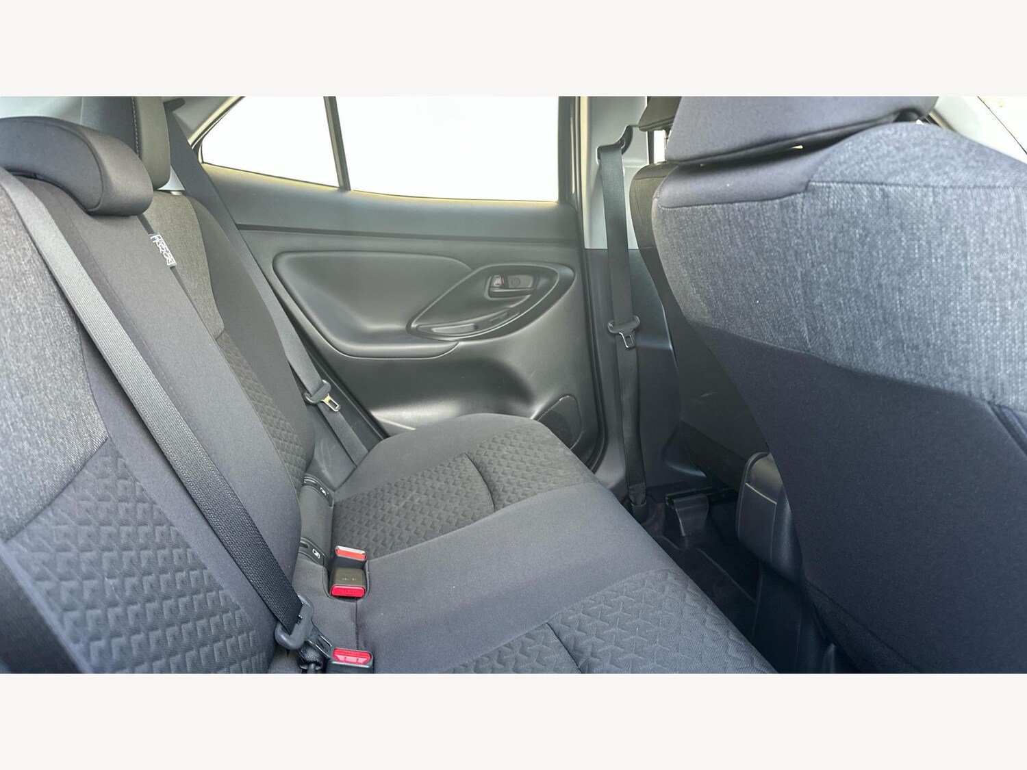 Used Toyota Yaris Cross 2024 for sale - 76743066: Photo 14
