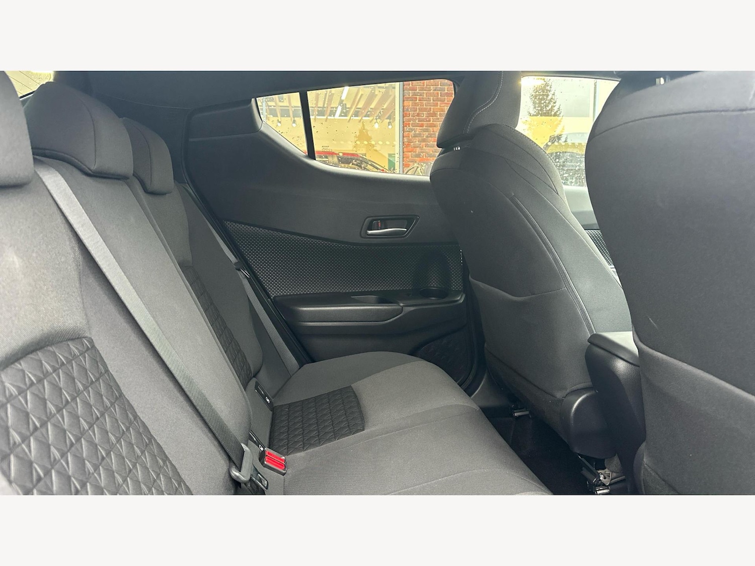 Used Toyota C-HR 2021 for sale - 76423125: Photo 14