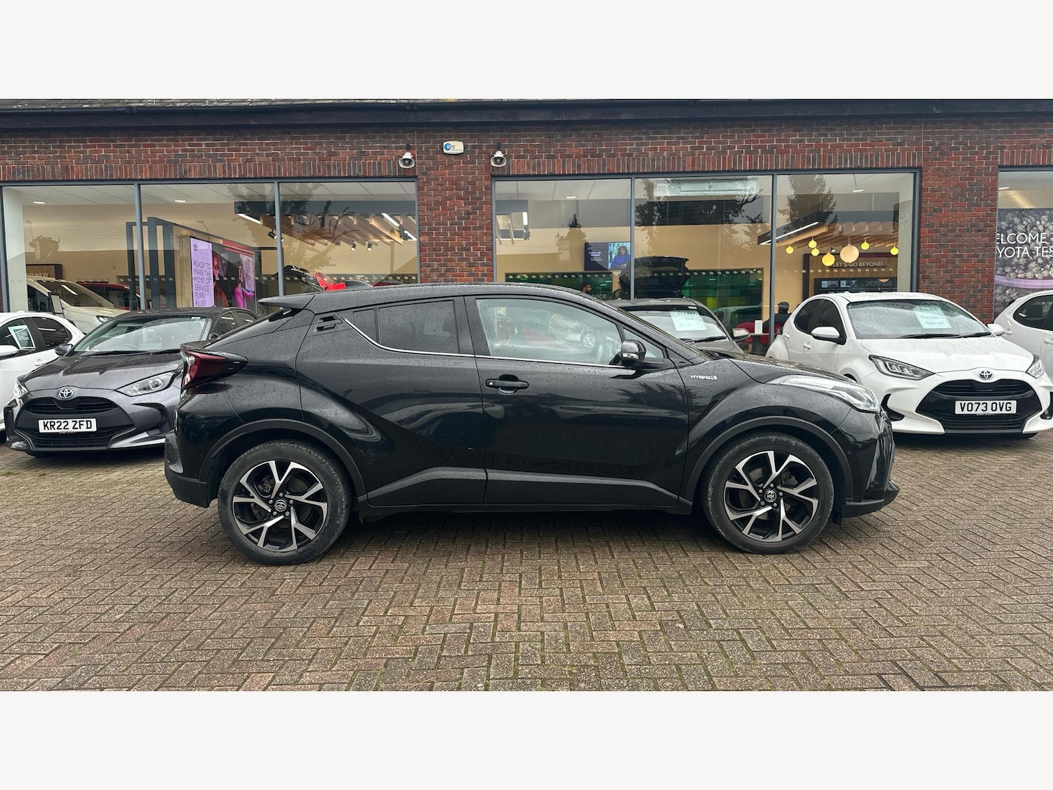 Used Toyota C-HR 2021 for sale - 76423125: Photo 18