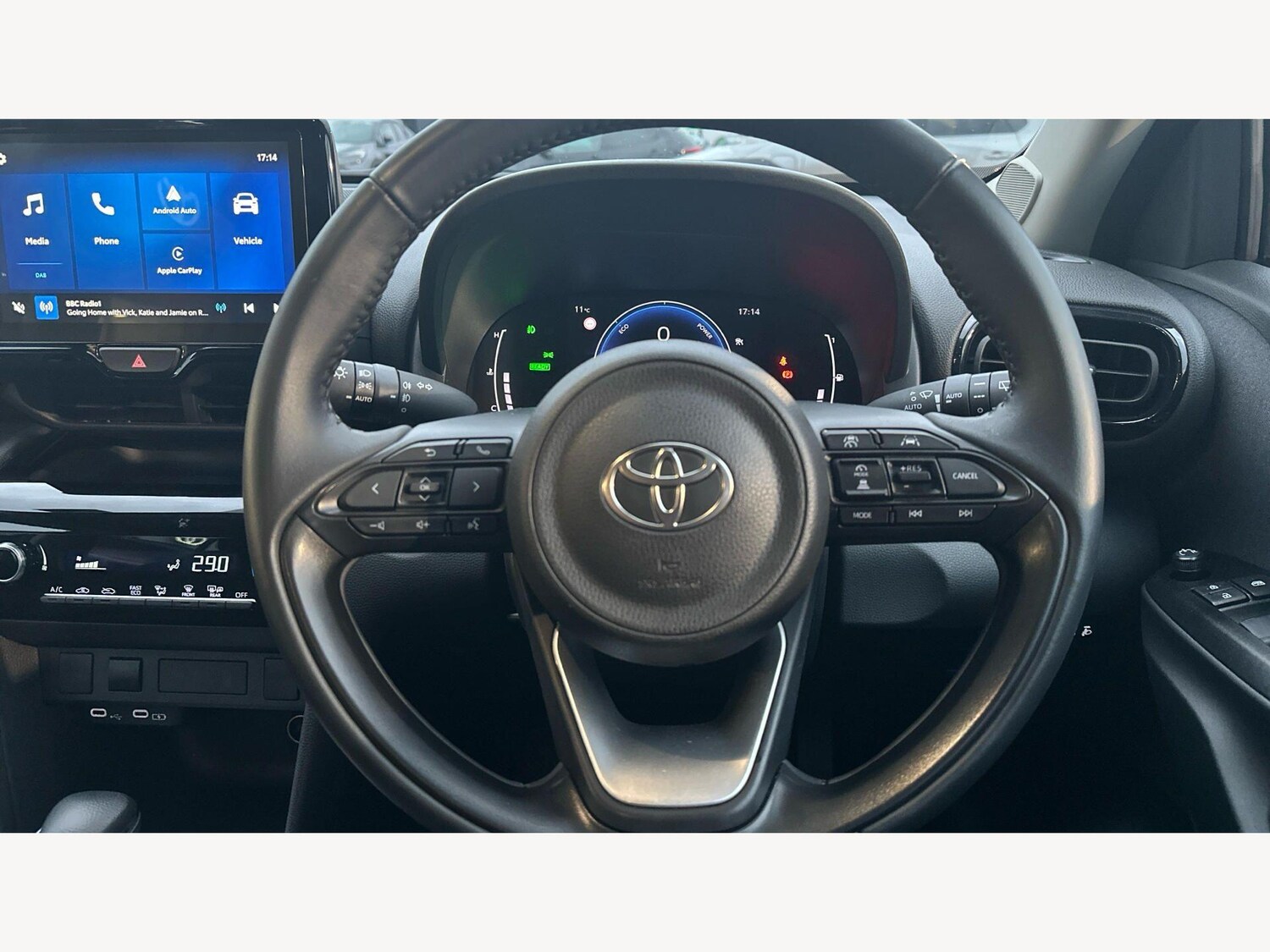 Used Toyota Yaris Cross for sale - 77824075: Photo 10