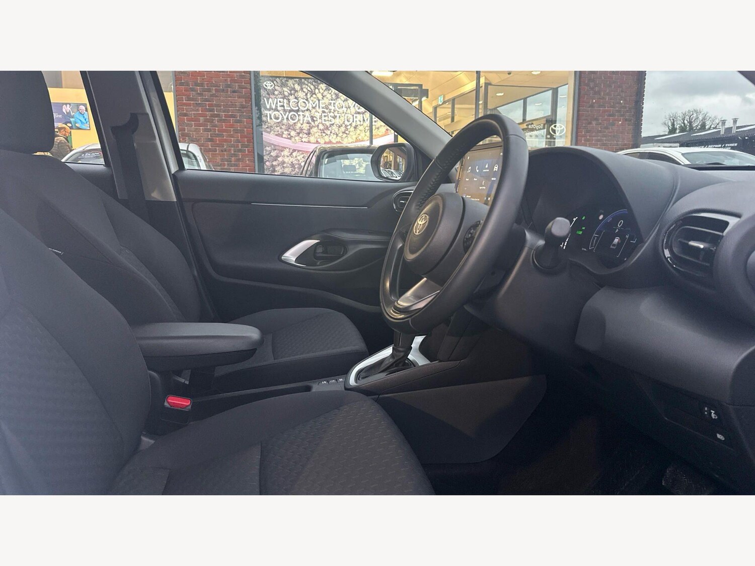 Used Toyota Yaris Cross for sale - 77824075: Photo 13