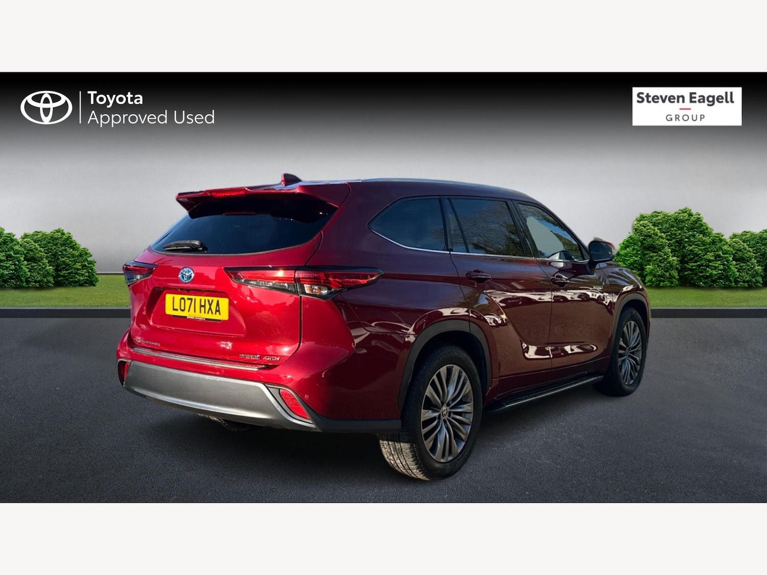 Used Toyota Highlander 2021 for sale - 76976451: Photo 2