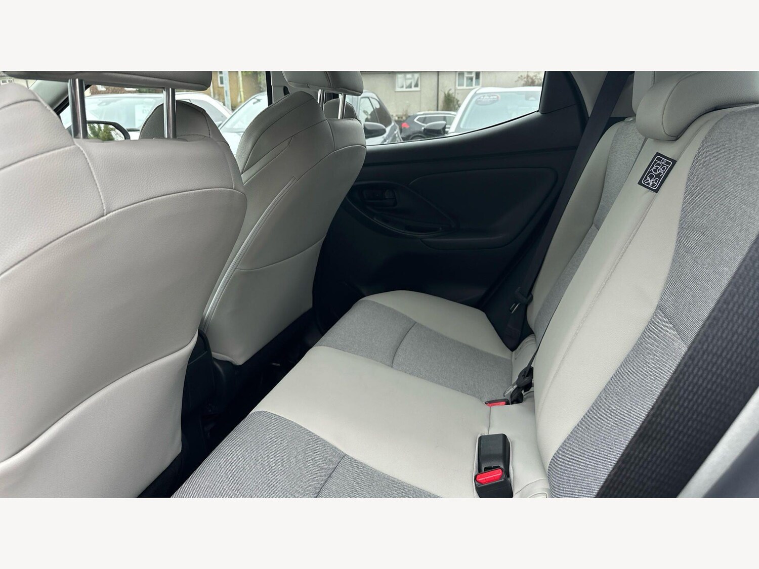 Used Toyota Yaris 2023 for sale - 77783070: Photo 15