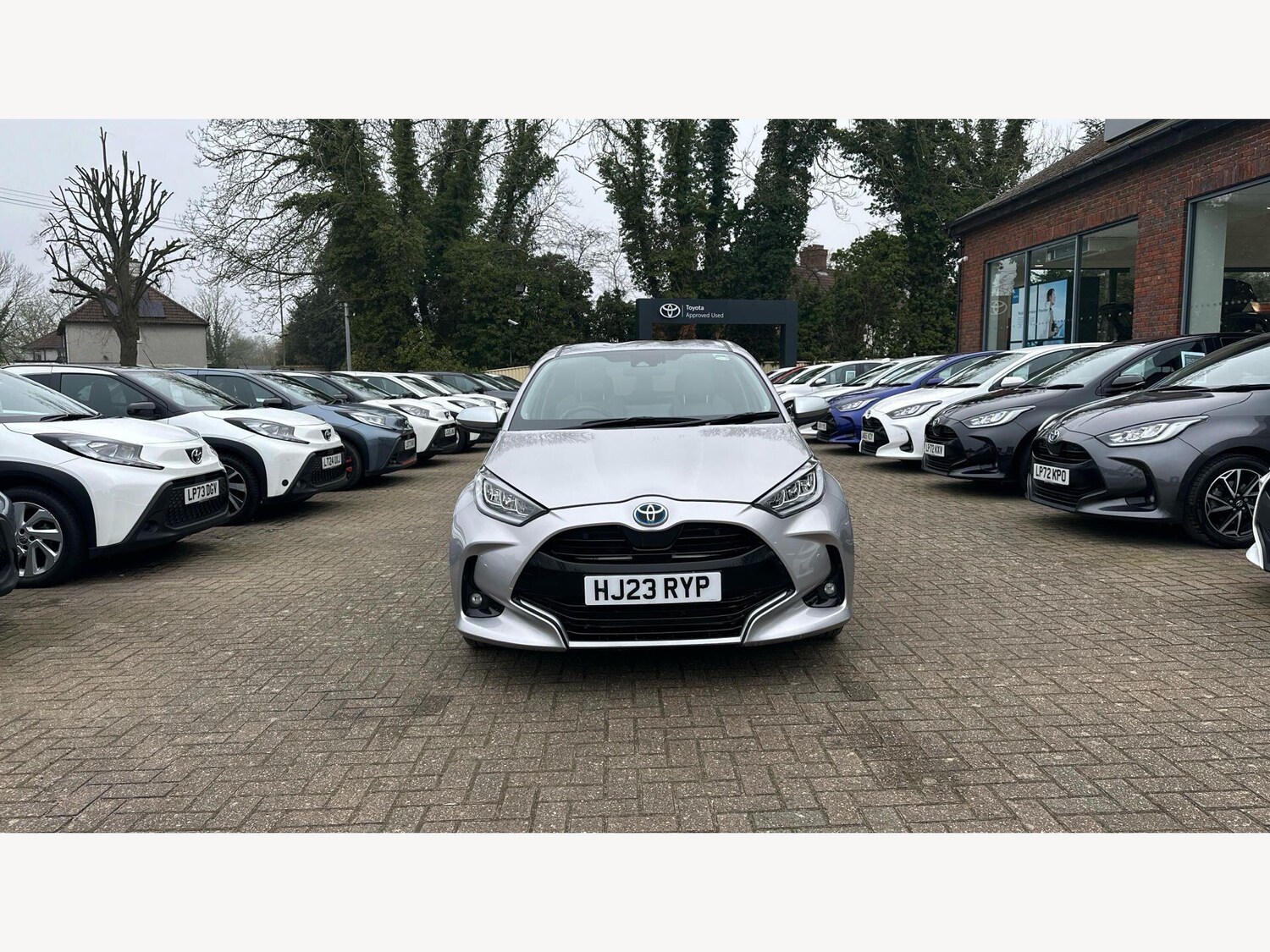 Used Toyota Yaris 2023 for sale - 77783070: Photo 17