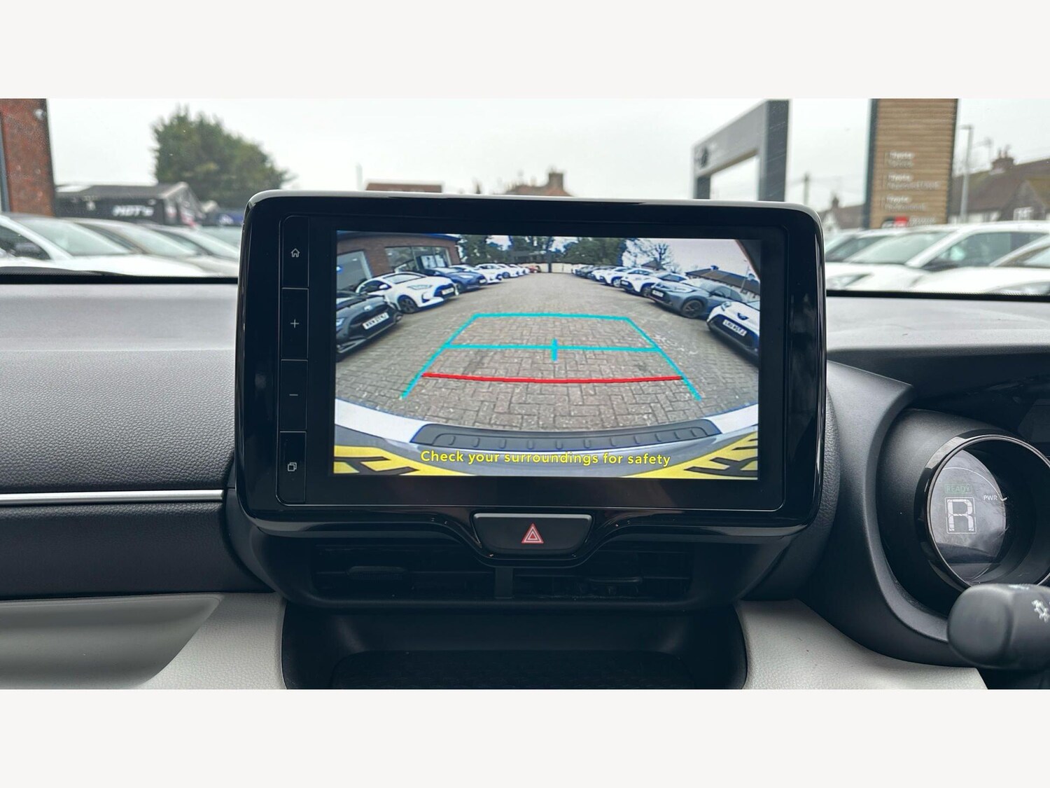 Used Toyota Yaris 2023 for sale - 77783070: Photo 25