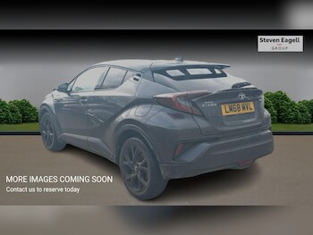 Used Toyota C-HR 2018 for sale - 77670685: Photo