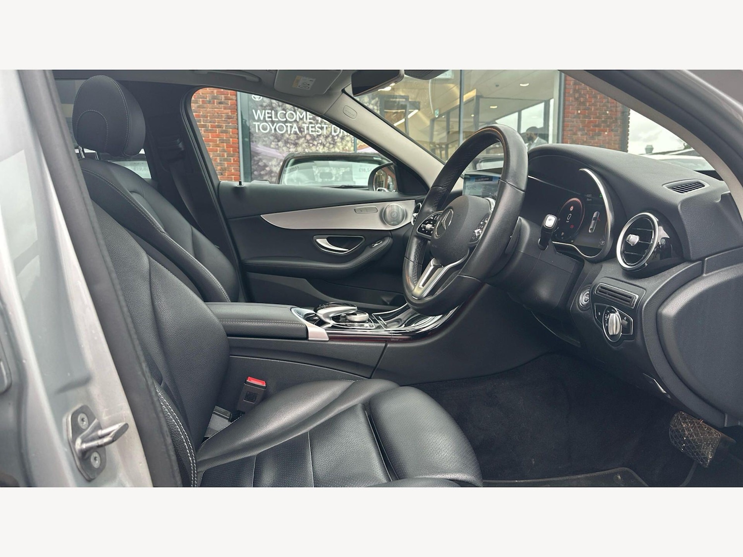 Used Mercedes-Benz C Class 2018 for sale - 77647021: Photo 13