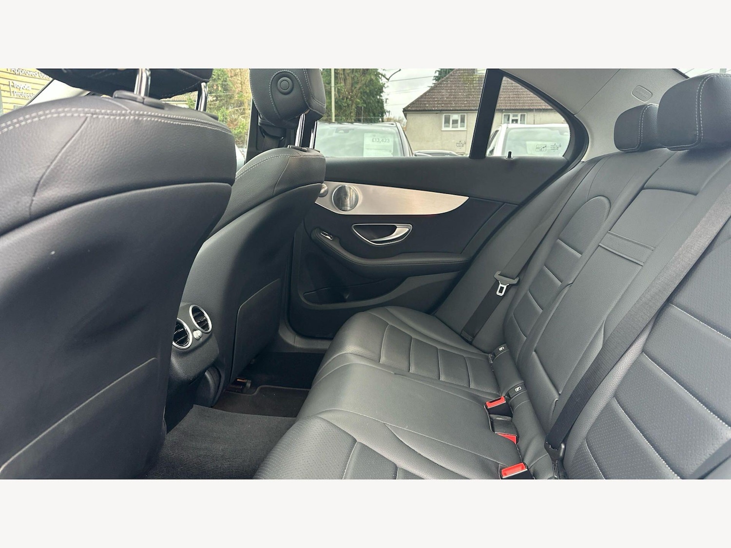 Used Mercedes-Benz C Class 2018 for sale - 77647021: Photo 15